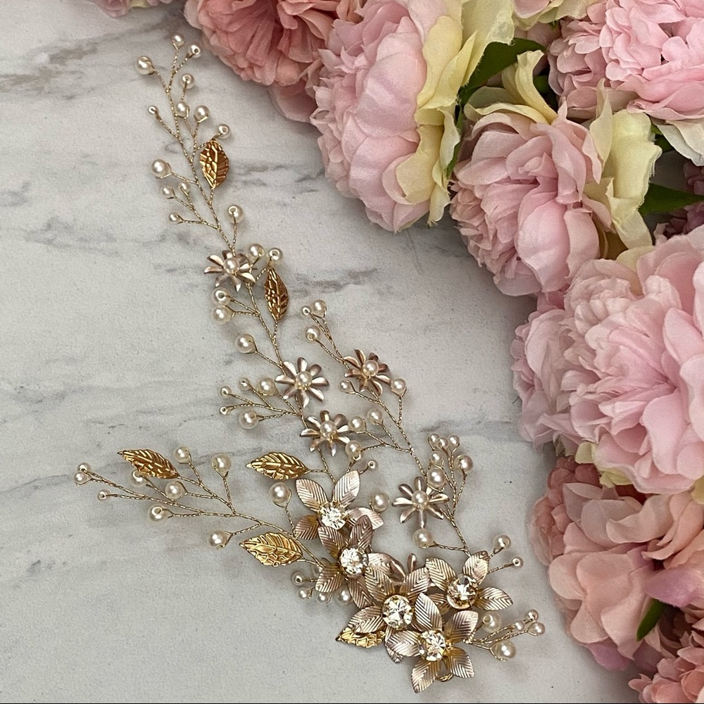 Renaissance Crystal Pearl Leaf Flower Headdress - Picture 8 of 16